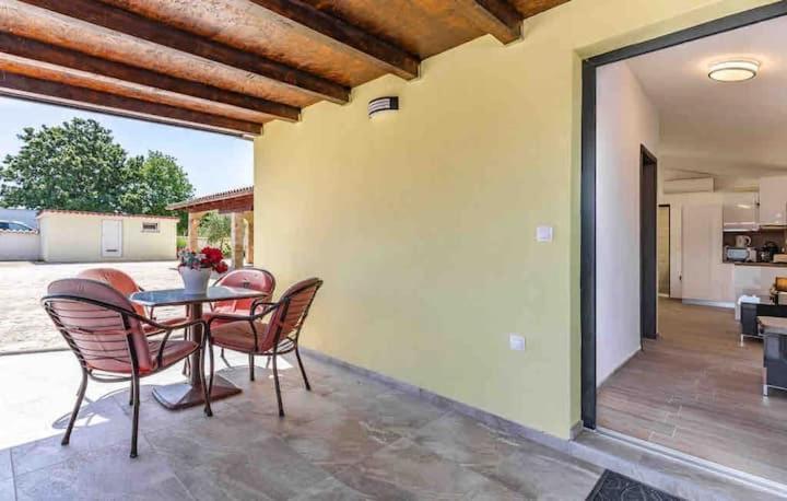 Šišan Apartments Eden מראה חיצוני תמונה