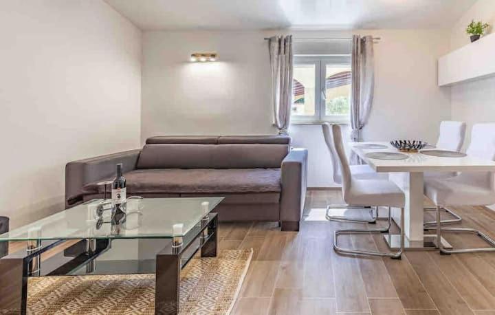 Šišan Apartments Eden מראה חיצוני תמונה